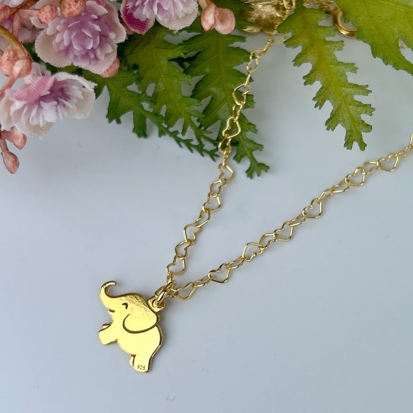 elephant charm, elephant pendant